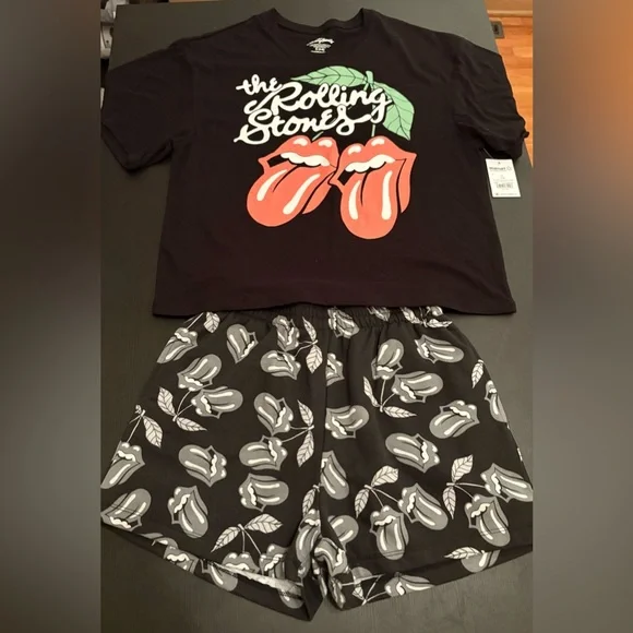 The Rolling Stones Women’s and Women’s Graphic Tee and Fleece Shorts Set Size S - Picture 4 of 8